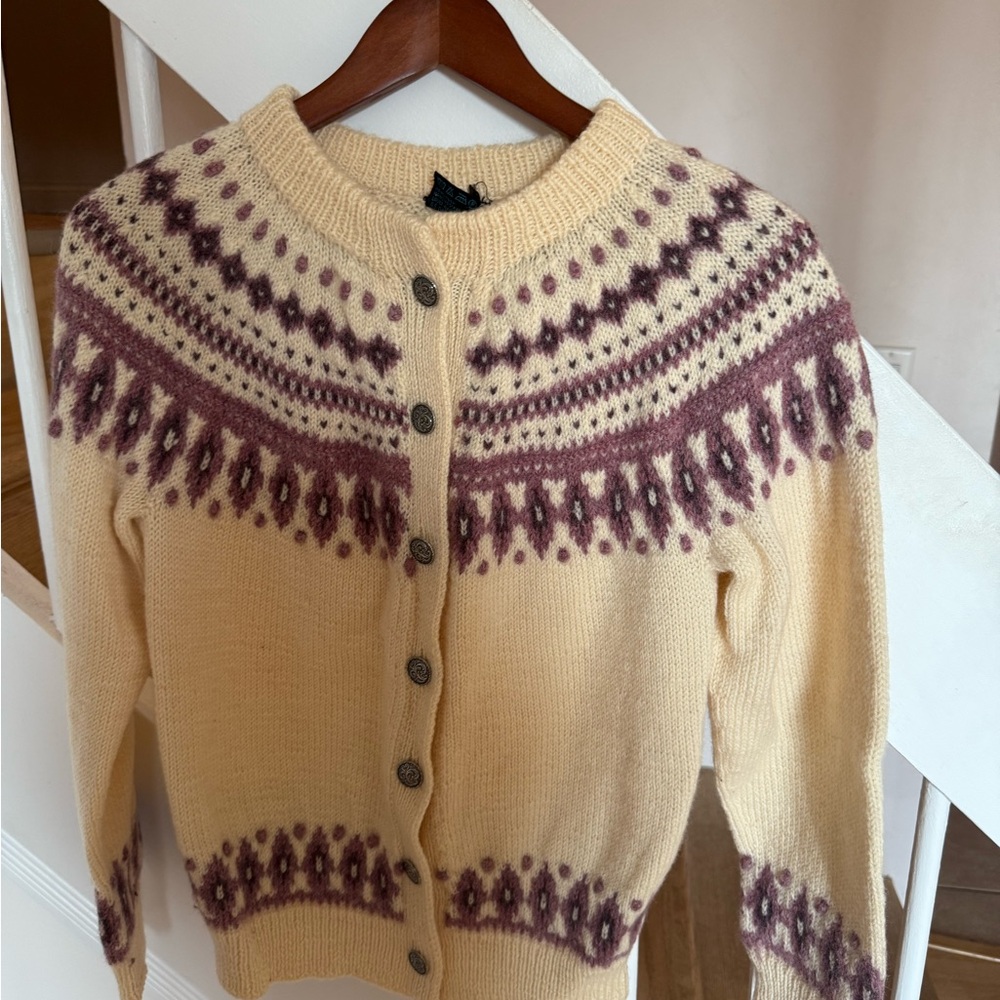 Dale of Norway- 100% wool Women's Cream and Purple Sweater